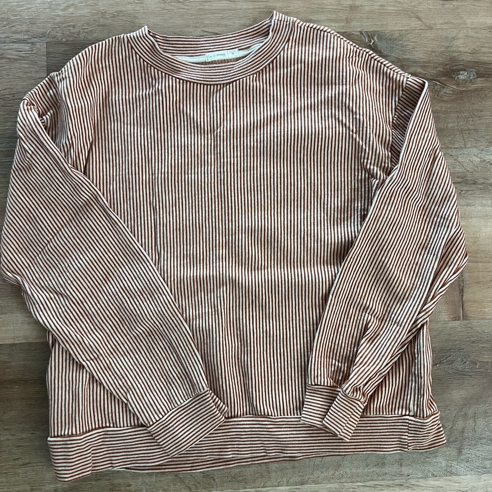 Fin and Vince women sweater